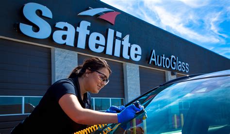 When you join our company, you discover more than a job. . Safelite autoglass fotos